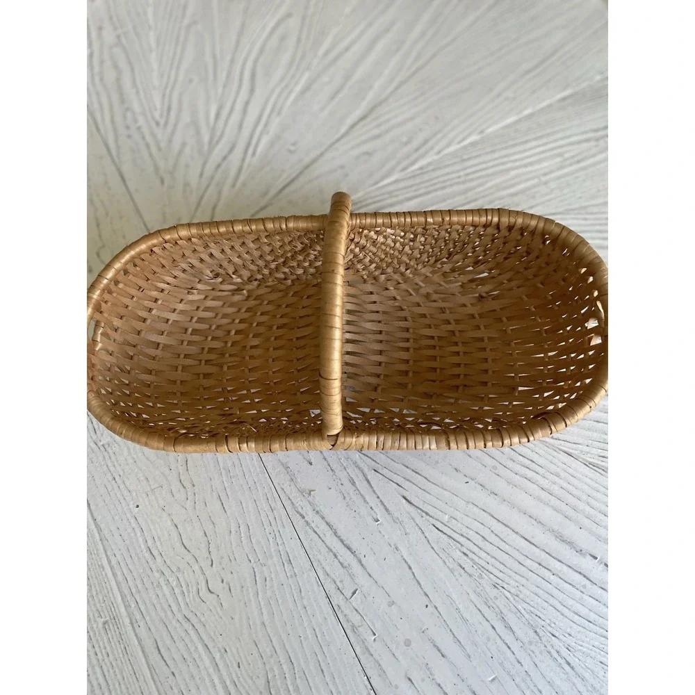Vtg Woven Bohemian Wicker Rattan Handled Basket Hippie‎  Boho New